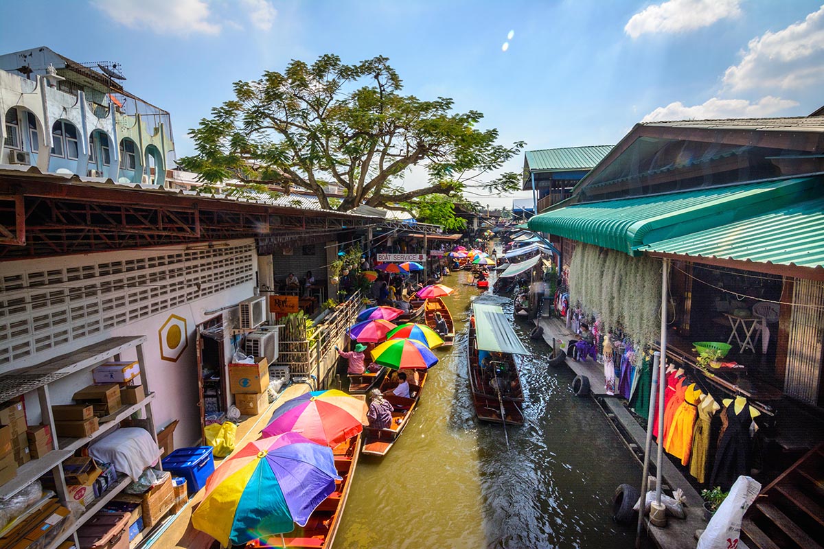 Maeklong Railway Market, Floating Market and Ayutthaya Tour from Bangkok